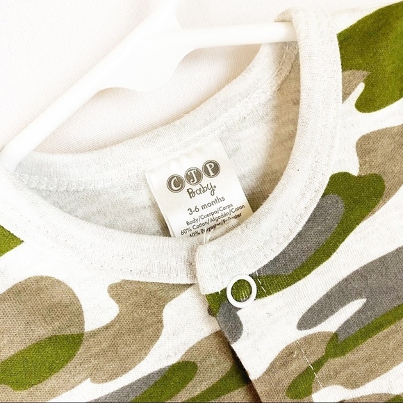 NWT CJP Baby Boy’s Camo Zebra Romper - Picture 4 of 5